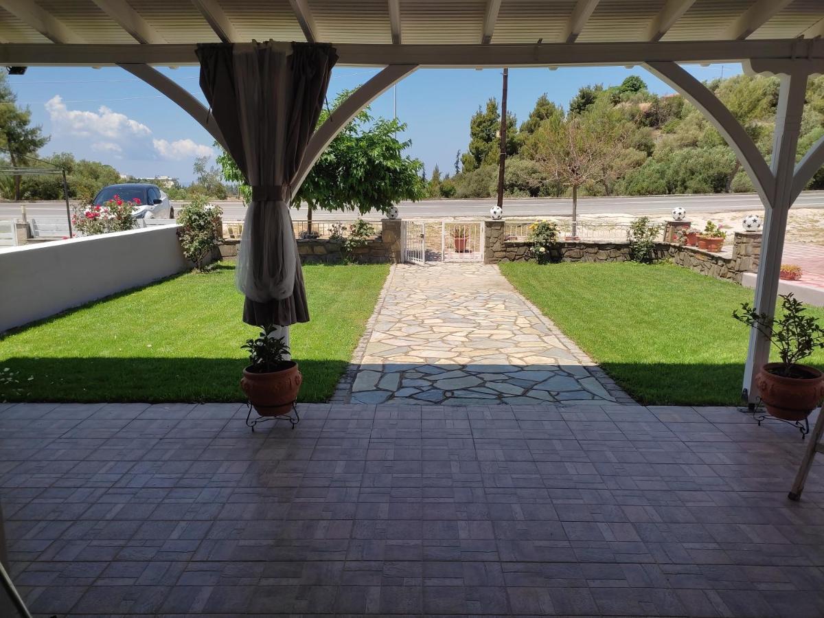 Christos House Villa Neos Marmaras Exterior photo